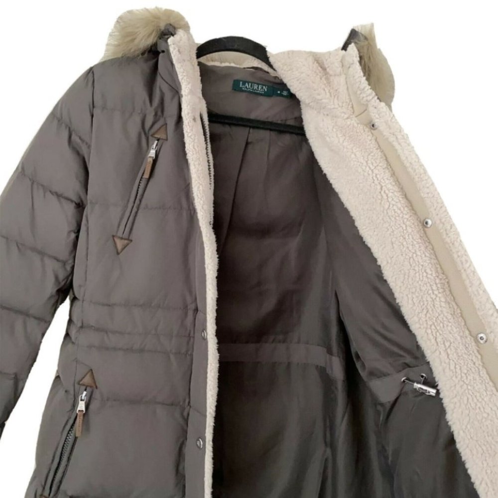⛔️SOLD⛔️ LRL Faux Fur Trim Hood Winter Jacket - M - Picture 9 of 15